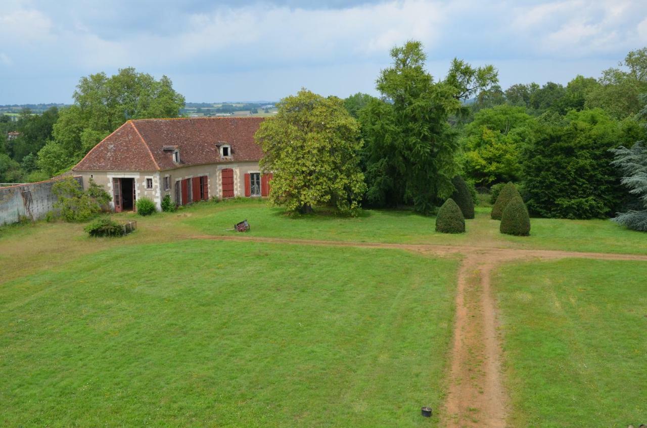 Chateau Des Noces Bazoges-en-Pareds Buitenkant foto