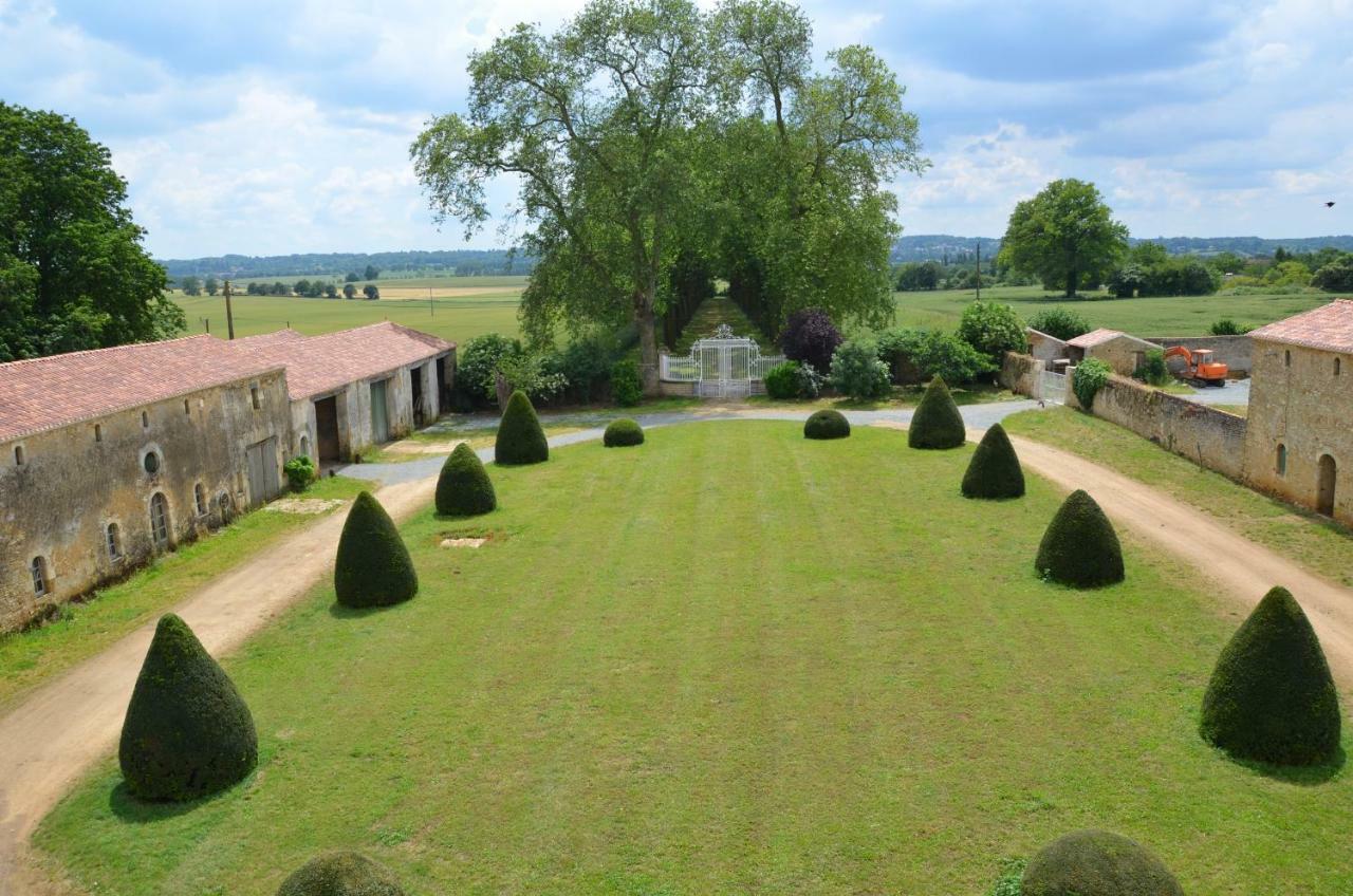 Chateau Des Noces Bazoges-en-Pareds Buitenkant foto